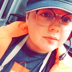 Meet your Posher, Peyton